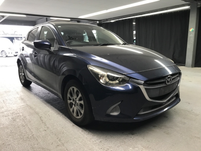 MAZDA DEMIO 2015
