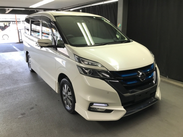 NISSAN SERENA 2018