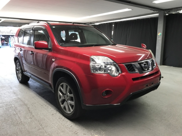 NISSAN X-TRAIL