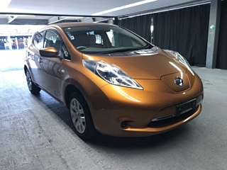 NISSAN LEAF 2015