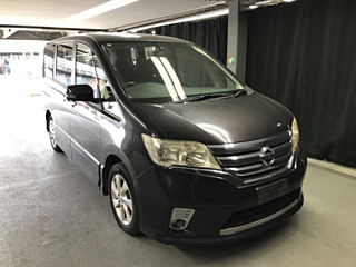 NISSAN SERENA 2010