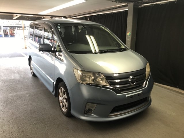 NISSAN SERENA 2013