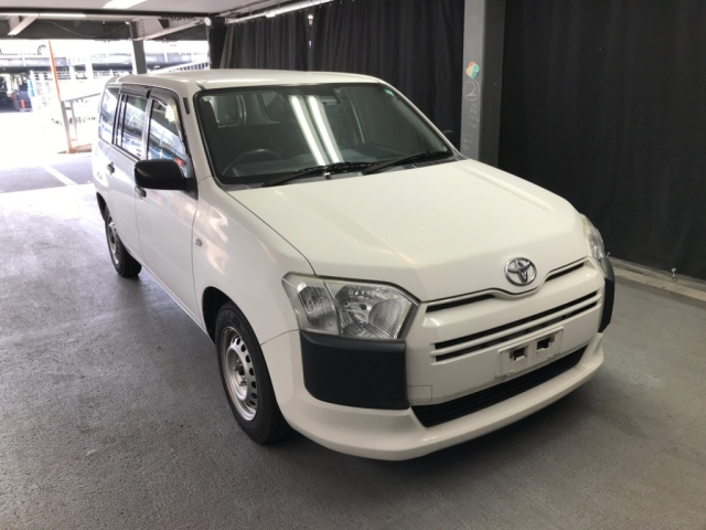 TOYOTA PROBOX 2017