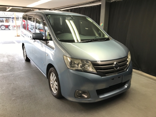 NISSAN SERENA 2012