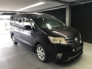 NISSAN SERENA 2011