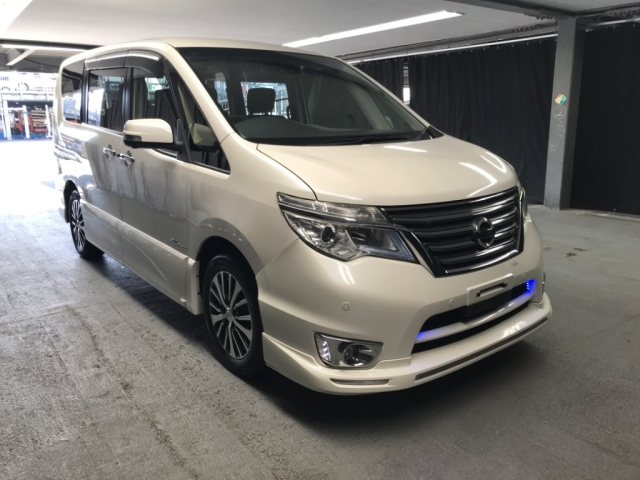 NISSAN SERENA 2015