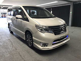 NISSAN SERENA 2015