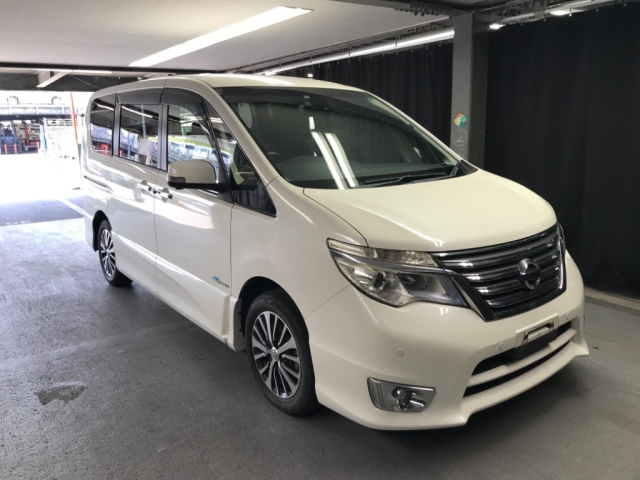 NISSAN SERENA 2014