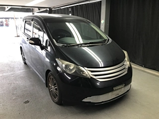 HONDA FREED 2011