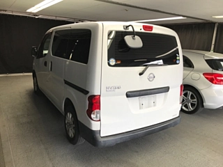 NISSAN NV200 2010
