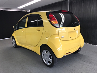 MITSUBISHI I 2010