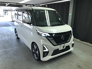 NISSAN ROOX 2021