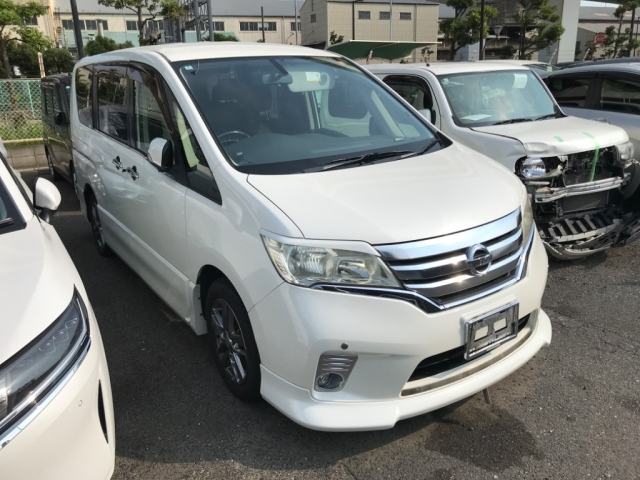 NISSAN SERENA 2012