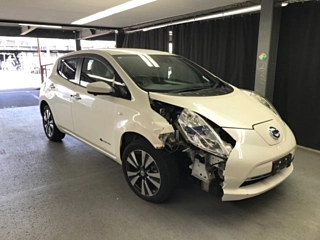 NISSAN LEAF 2017