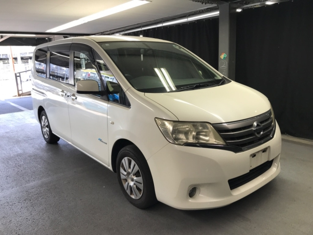 NISSAN SERENA 2012