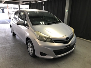 TOYOTA VITZ 2012