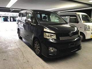 TOYOTA VOXY 2012