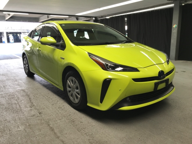 TOYOTA PRIUS 2019