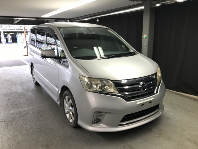 NISSAN SERENA 2013