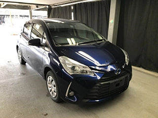 TOYOTA VITZ 2019