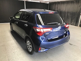 TOYOTA VITZ 2019