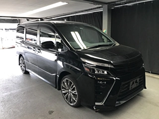TOYOTA VOXY 2020