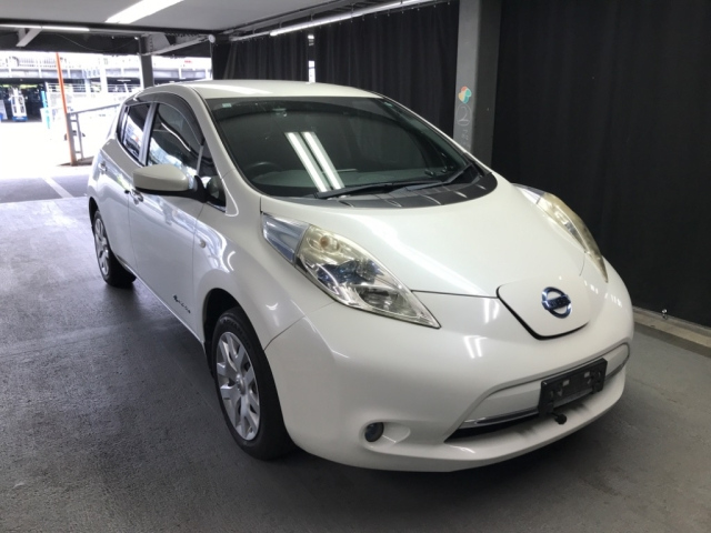 NISSAN LEAF 2016
