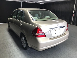 NISSAN TIIDA LATIO 2009