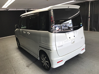 NISSAN ROOX 2011
