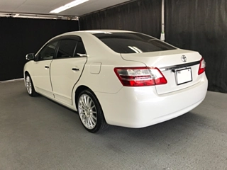 TOYOTA PREMIO 2010