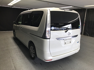 NISSAN SERENA 2013