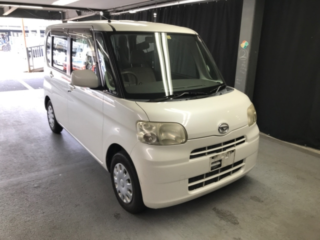 DAIHATSU TANTO 2008