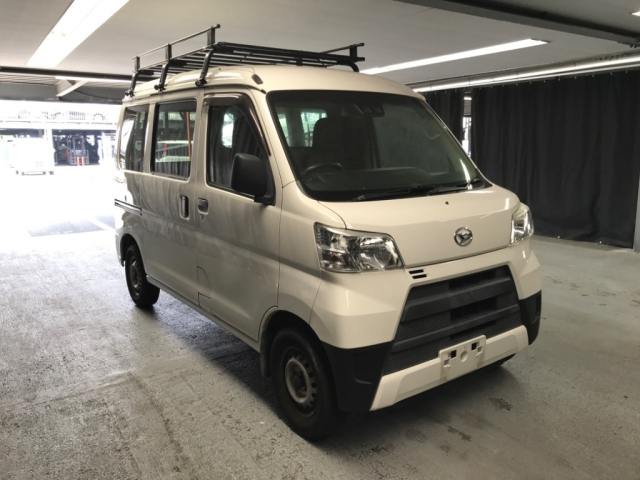 DAIHATSU HIJET VAN 2019