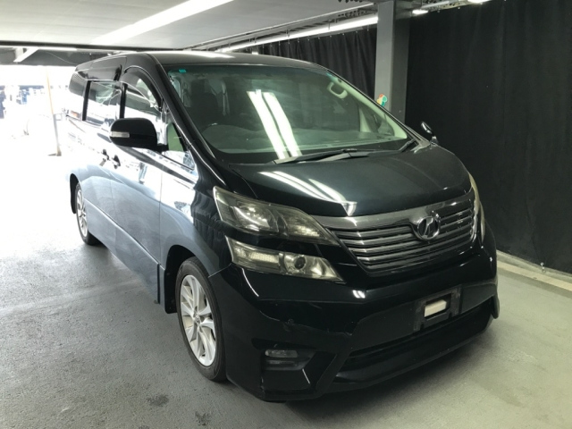 TOYOTA VELLFIRE 2010