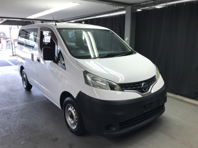 NISSAN NV200 2015