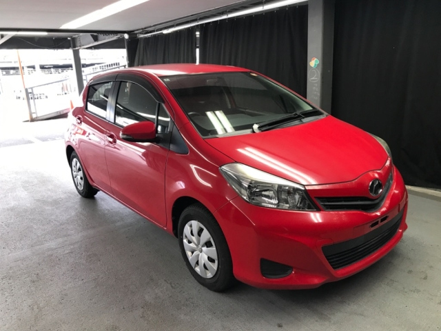 TOYOTA VITZ