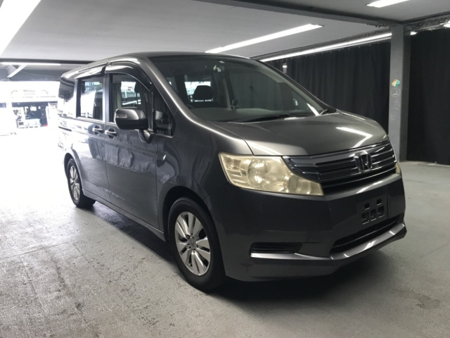 HONDA STEP WAGON 2010