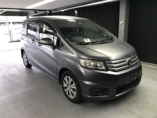 HONDA FREED 2012