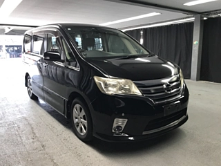 NISSAN SERENA 2011
