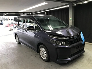TOYOTA VOXY 2014