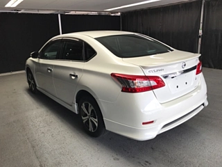 NISSAN SYLPHY 2016