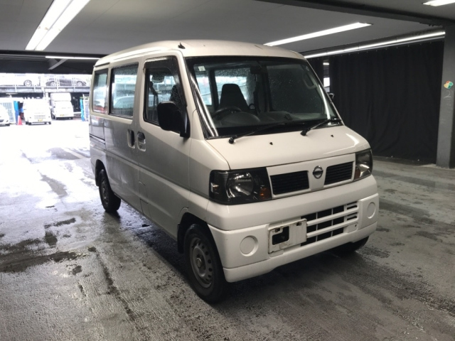 NISSAN CLIPPER VAN 2010