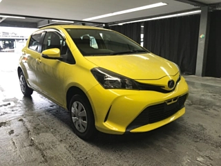 TOYOTA VITZ 2014