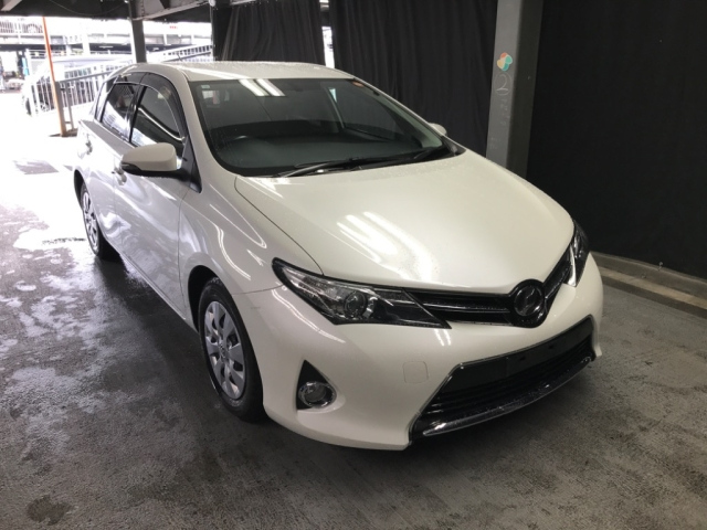TOYOTA AURIS 2013