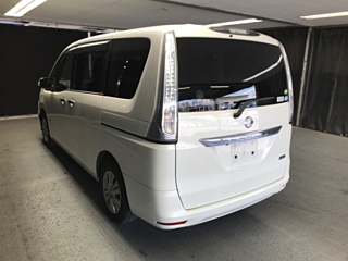 NISSAN SERENA 2015