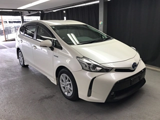 TOYOTA PRIUS ALPHA 2016