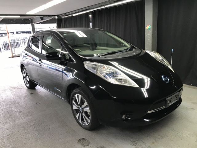 NISSAN LEAF 2014