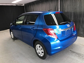 TOYOTA VITZ 2014