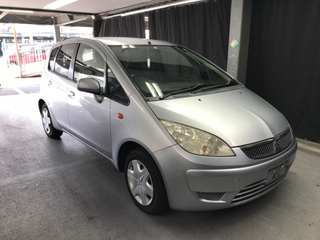 MITSUBISHI COLT 2009
