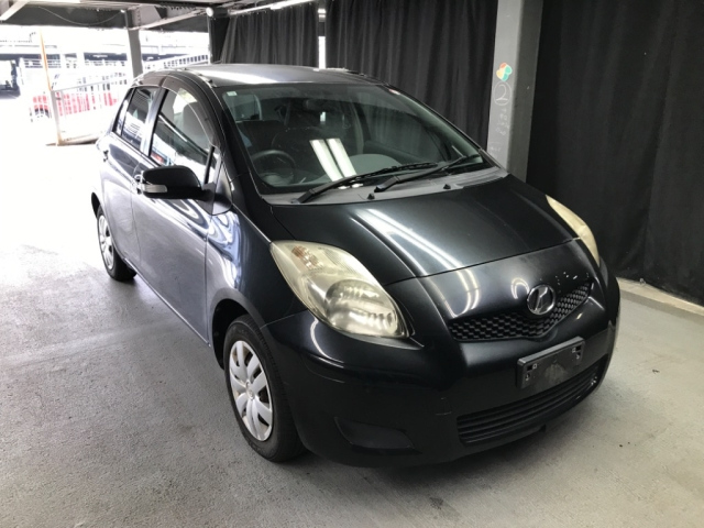 TOYOTA VITZ 2009